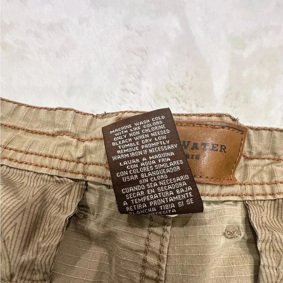 Clearwater Outfitters Khaki Shorts 36 waist - Picture 4 of 4